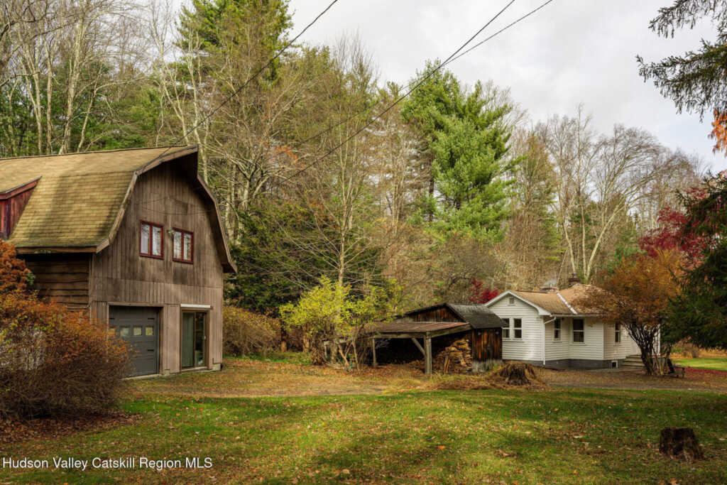 845-849 Peak Road, Stone Ridge, NY 12484