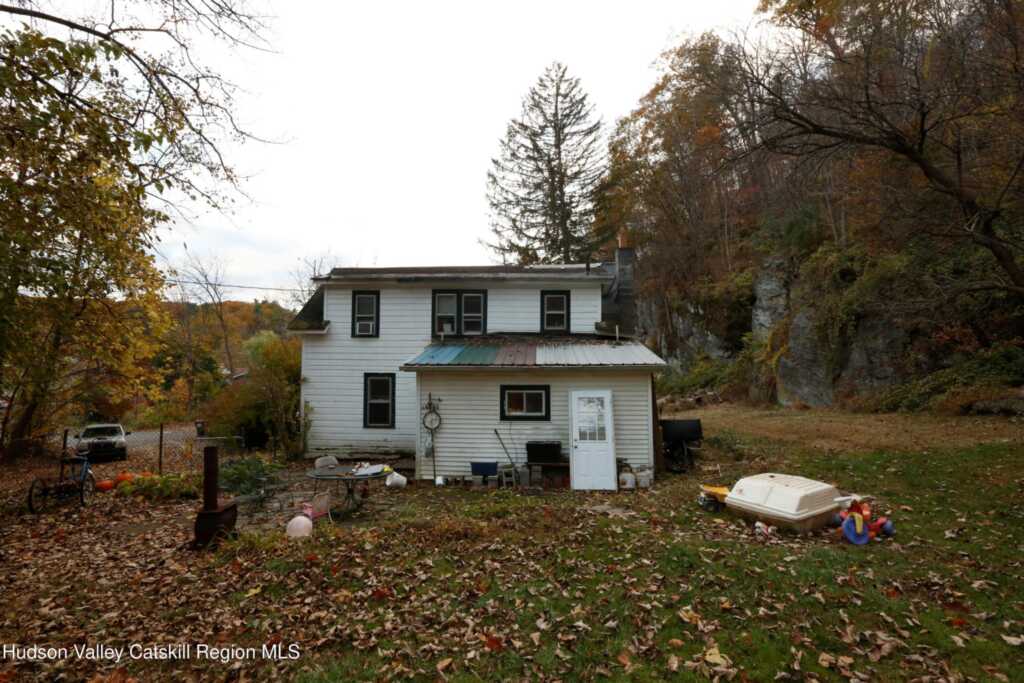 17 Hardenburgh Lane, Rosendale, NY 12472 - Photo 13 of 29