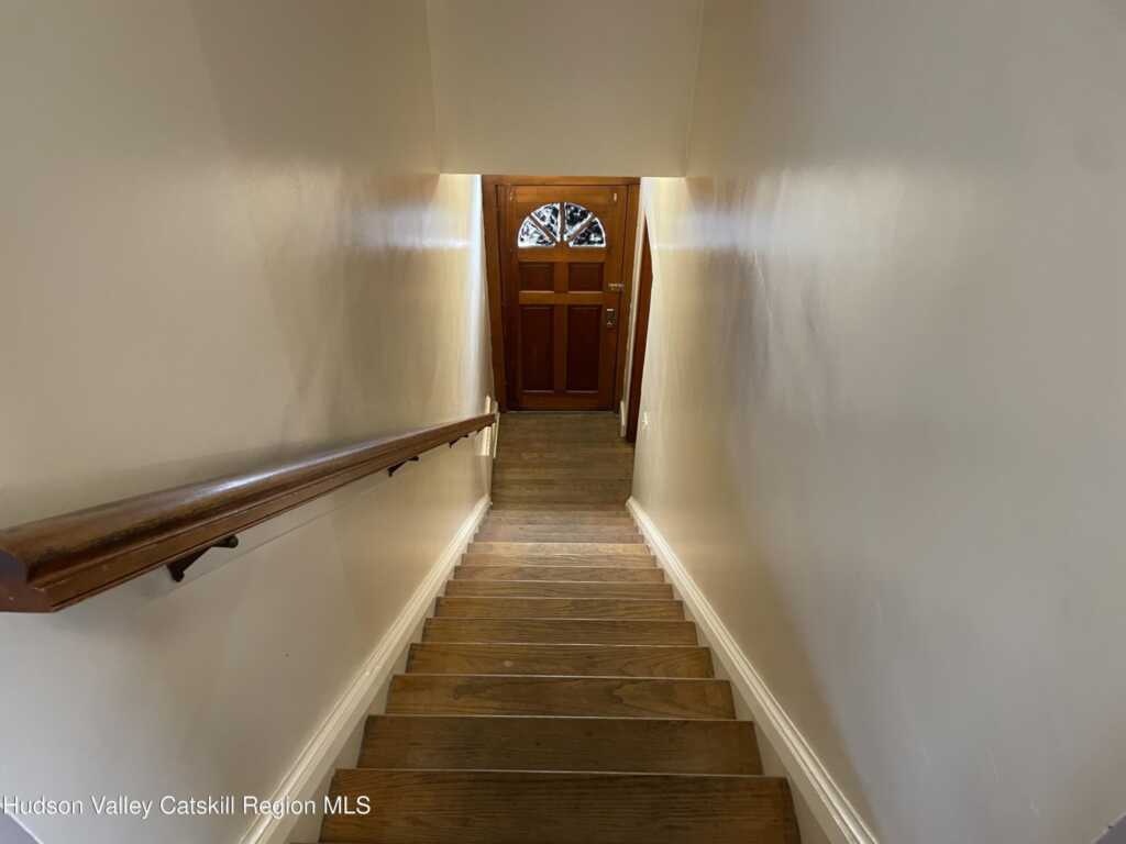 211 Main Street, Unit #A, Saugerties, NY 12477 - Photo 19 of 33