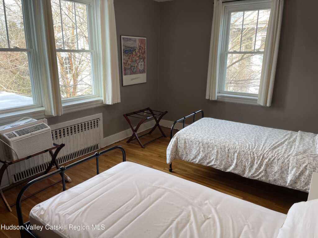 211 Main Street, Unit #A, Saugerties, NY 12477 - Photo 26 of 33