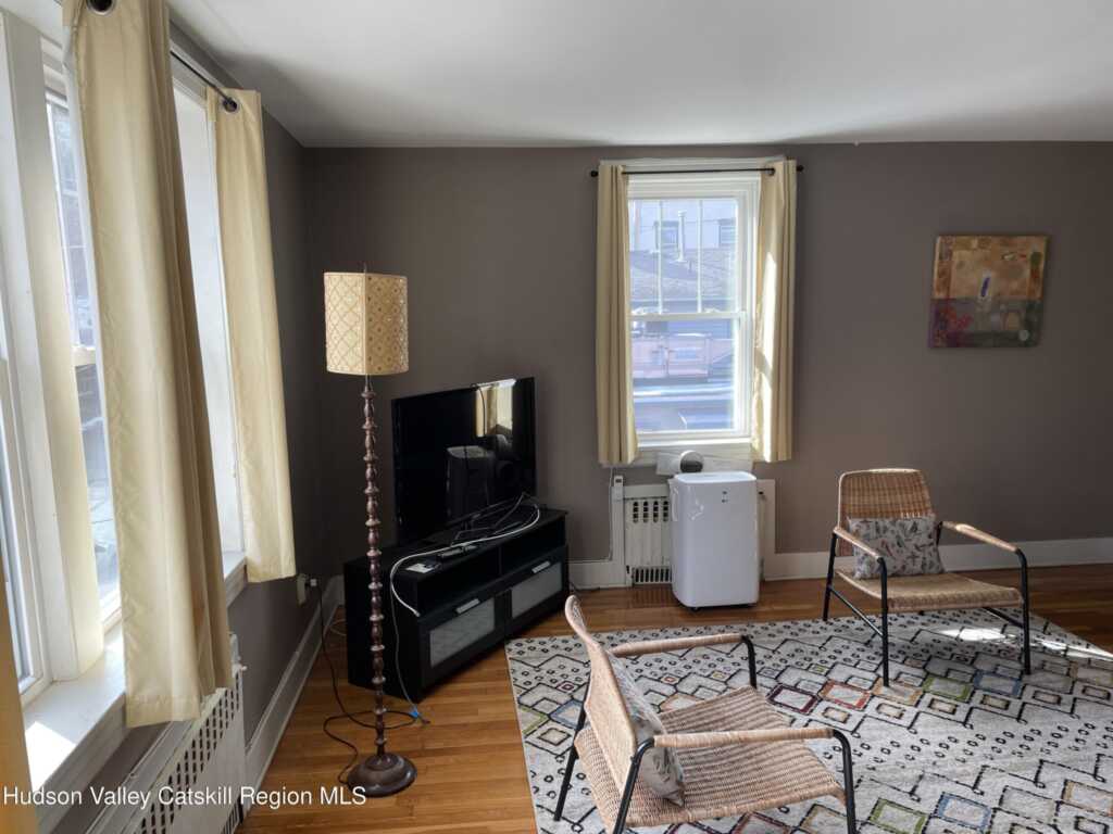 211 Main Street, Unit #A, Saugerties, NY 12477 - Photo 5 of 33