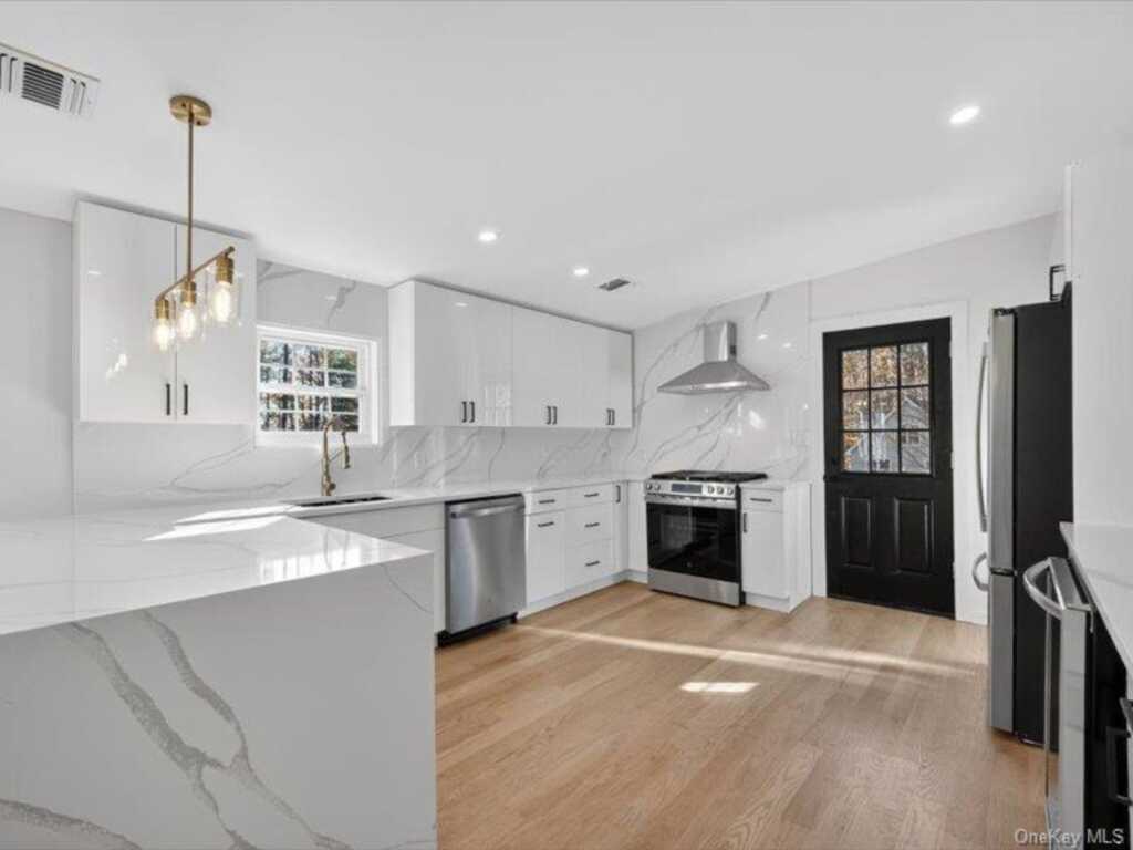 176 Old State Route 28, Hurley, NY 12433 - Photo 18 of 49