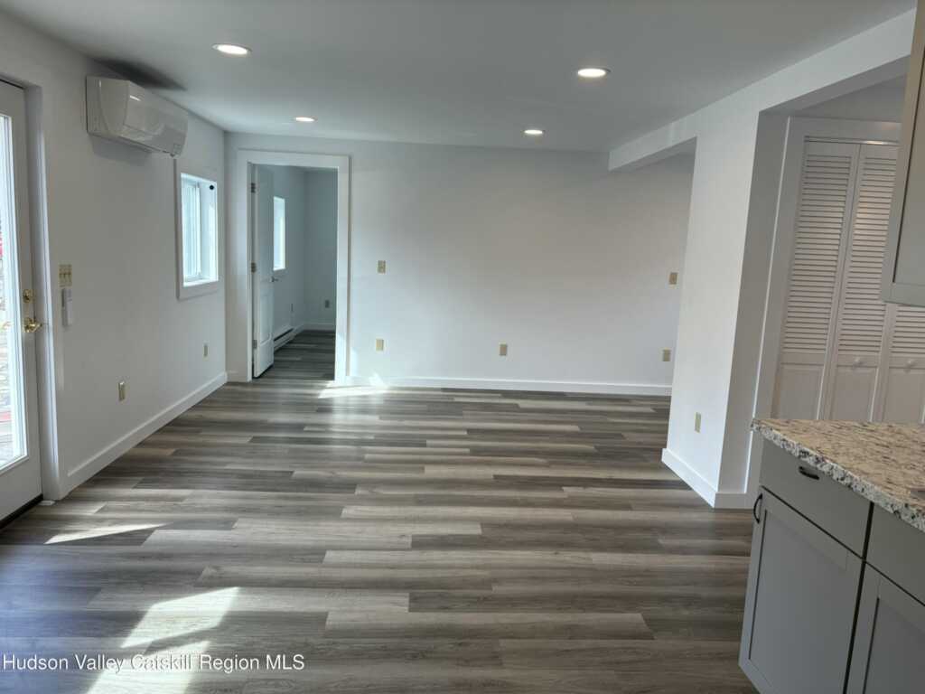 18 Market Street, Unit #1, Saugerties, NY 12477 - Photo 3 of 9