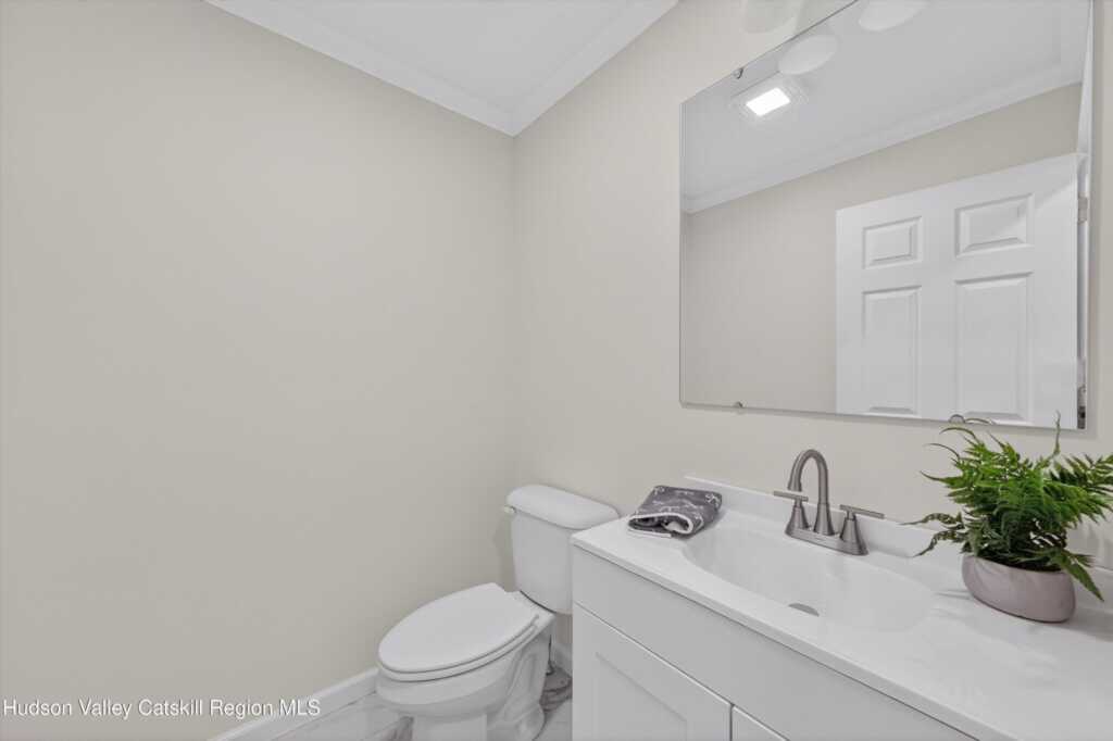 25 Teetsel Street, Saugerties, NY 12477 - Photo 17 of 28