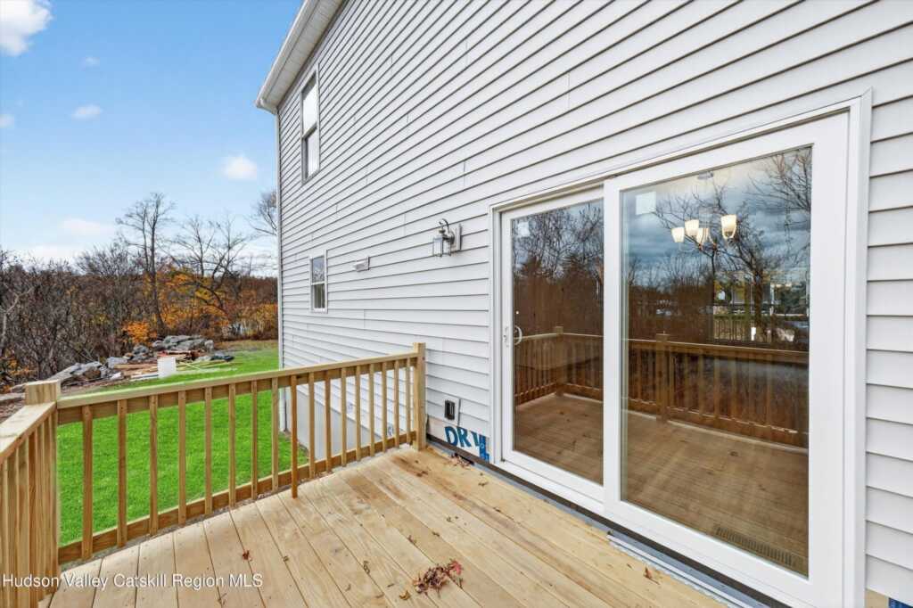 25 Teetsel Street, Saugerties, NY 12477 - Photo 26 of 28