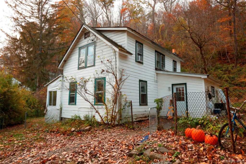 17 Hardenburgh Lane, Rosendale, NY 12472 - Photo 4 of 6