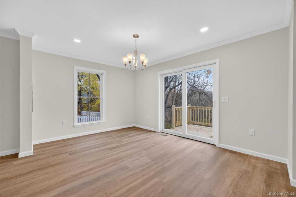 25 Teetsel Street, Saugerties, NY 12477 - Photo 10 of 30