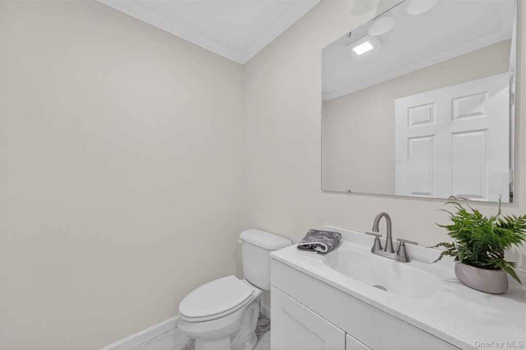 25 Teetsel Street, Saugerties, NY 12477 - Photo 18 of 30