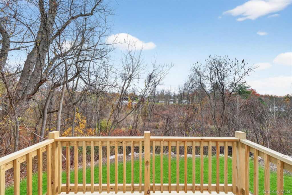 25 Teetsel Street, Saugerties, NY 12477 - Photo 27 of 30