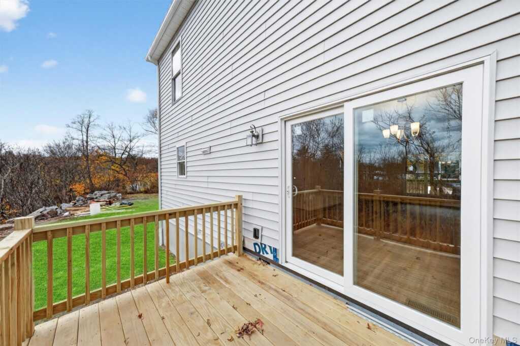 25 Teetsel Street, Saugerties, NY 12477 - Photo 28 of 30