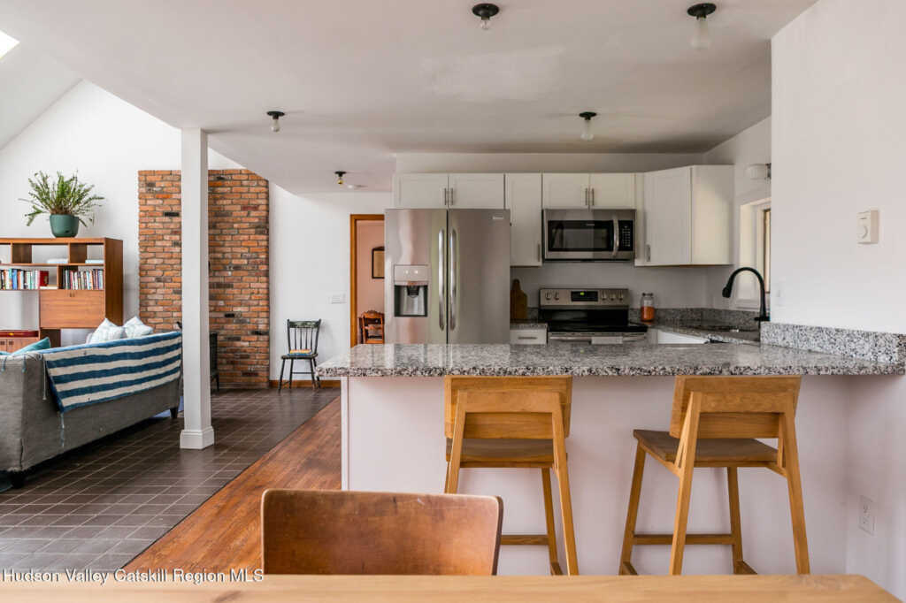 446 Abbey Road, Woodstock, NY 12498 - Photo 9 of 32