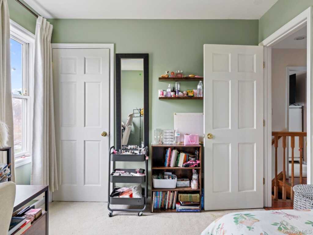 91 Canterbury Drive, Saugerties, NY 12477 - Photo 23 of 39