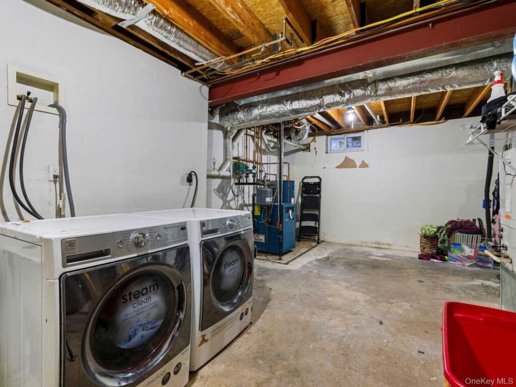 91 Canterbury Drive, Saugerties, NY 12477 - Photo 31 of 39