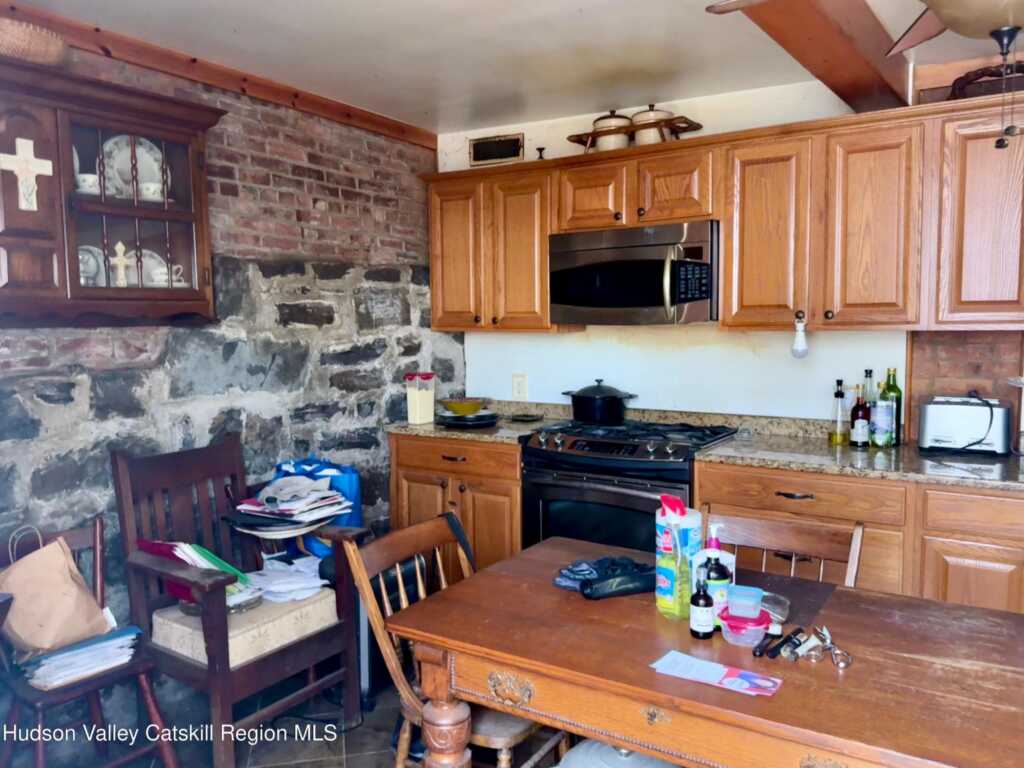 219 Catherine Street, Kingston, NY 12401 - Photo 4 of 19