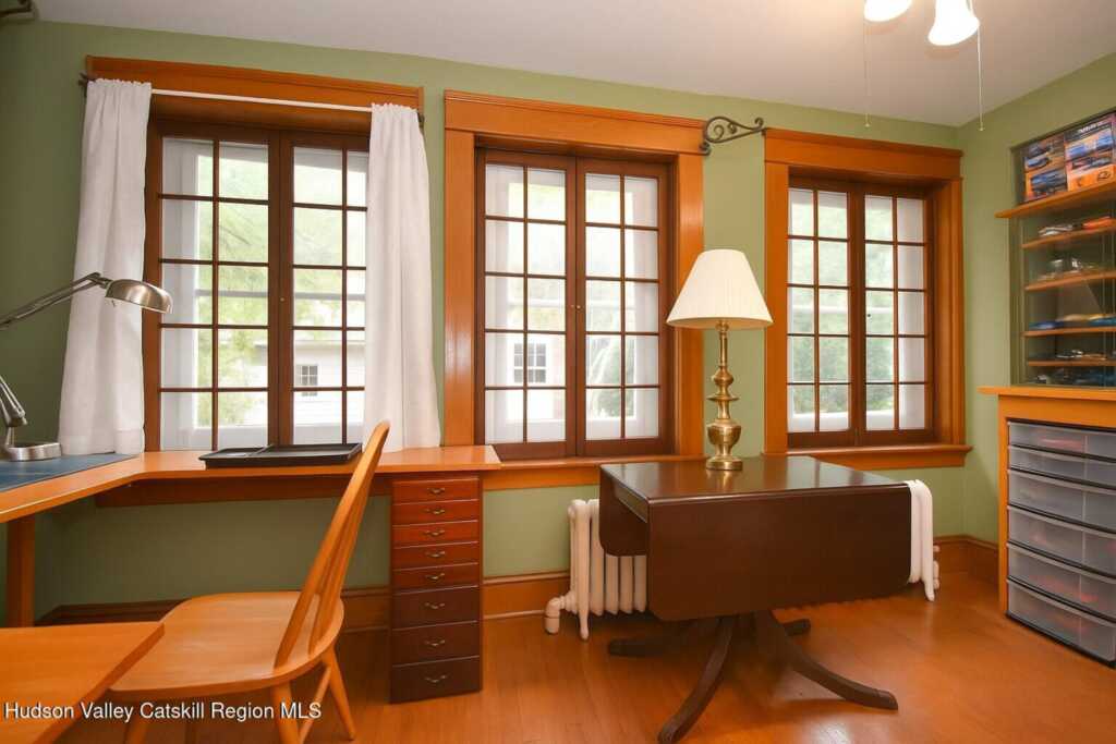 421 Albany Avenue, Kingston, NY 12401 - Photo 12 of 27