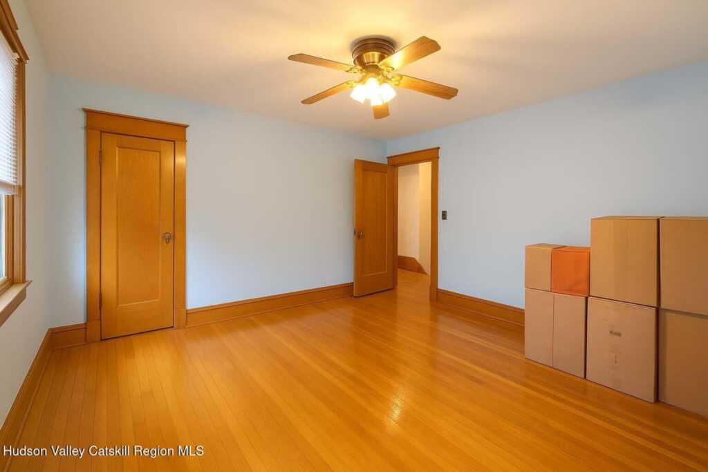 421 Albany Avenue, Kingston, NY 12401 - Photo 18 of 27