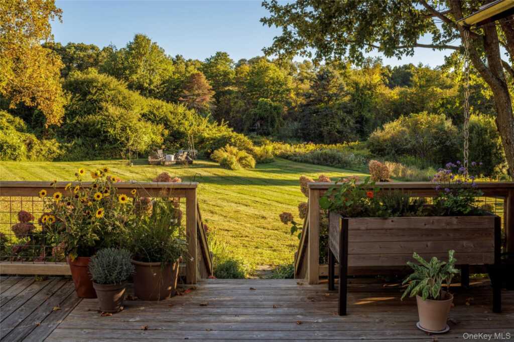 108 Wey Road, Rhinebeck, NY 12572 - Photo 19 of 24