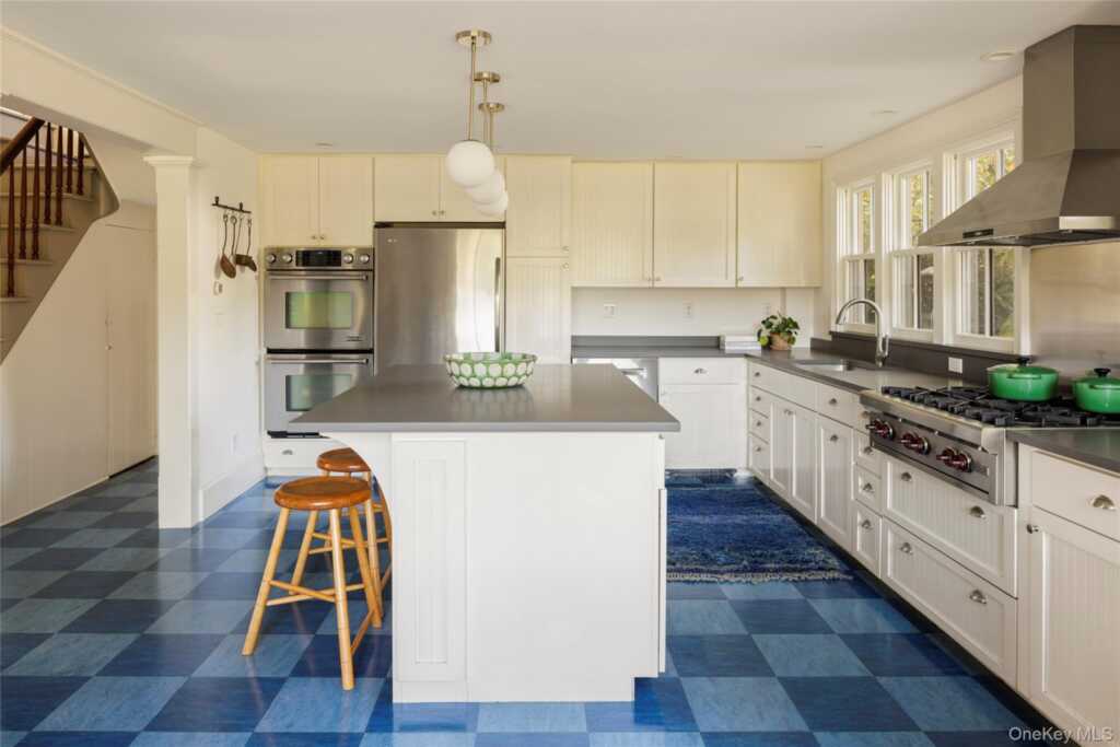 108 Wey Road, Rhinebeck, NY 12572 - Photo 9 of 24