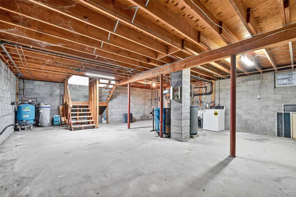 14 Country Meadows Road, New Paltz, NY 12561 - Photo 23 of 28