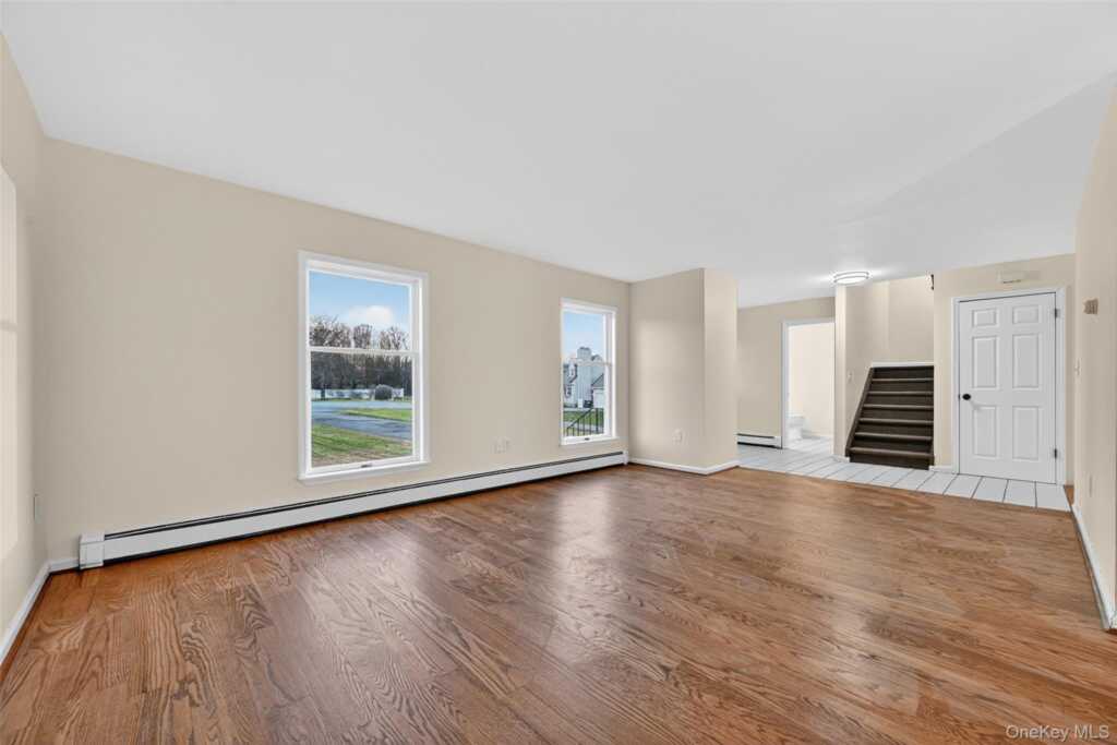 14 Country Meadows Road, New Paltz, NY 12561 - Photo 4 of 28