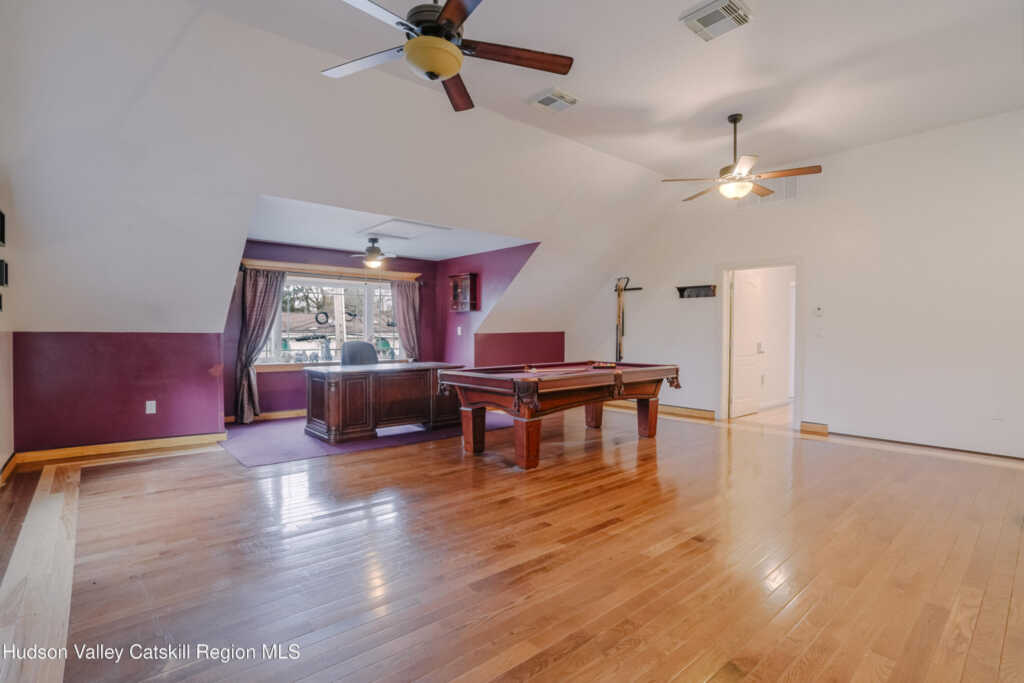 1054 Columbia Street, Kingston, NY 12401 - Photo 11 of 22