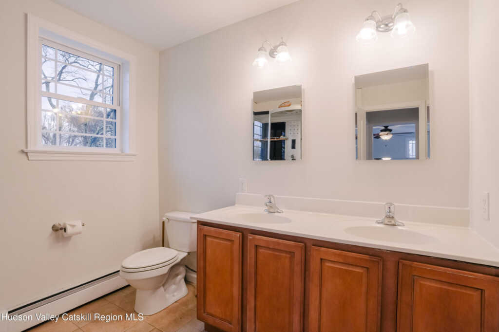 1054 Columbia Street, Kingston, NY 12401 - Photo 18 of 22