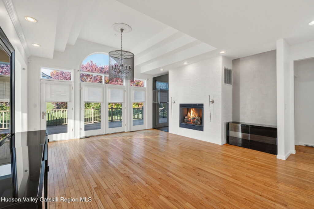 67 Latham Circle Circle, Saugerties, NY 12477 - Photo 4 of 45