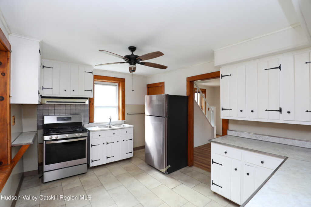 30 Pettit Avenue, Kingston, NY 12401 - Photo 9 of 29