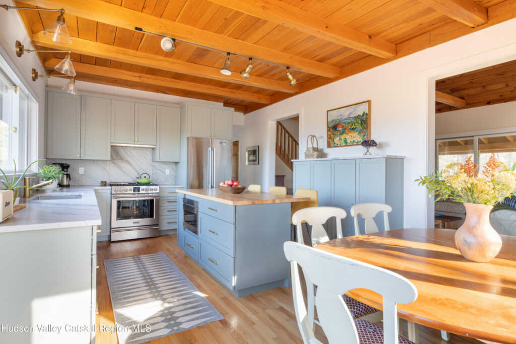 827 Ashokan Road, Kingston, NY 12401 - Photo 10 of 36