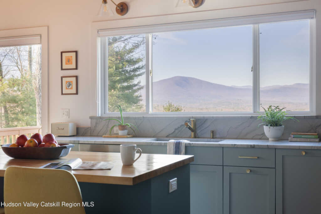 827 Ashokan Road, Kingston, NY 12401 - Photo 2 of 36