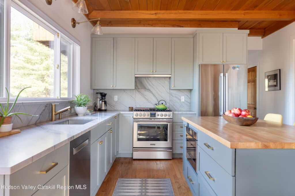 827 Ashokan Road, Kingston, NY 12401 - Photo 8 of 36