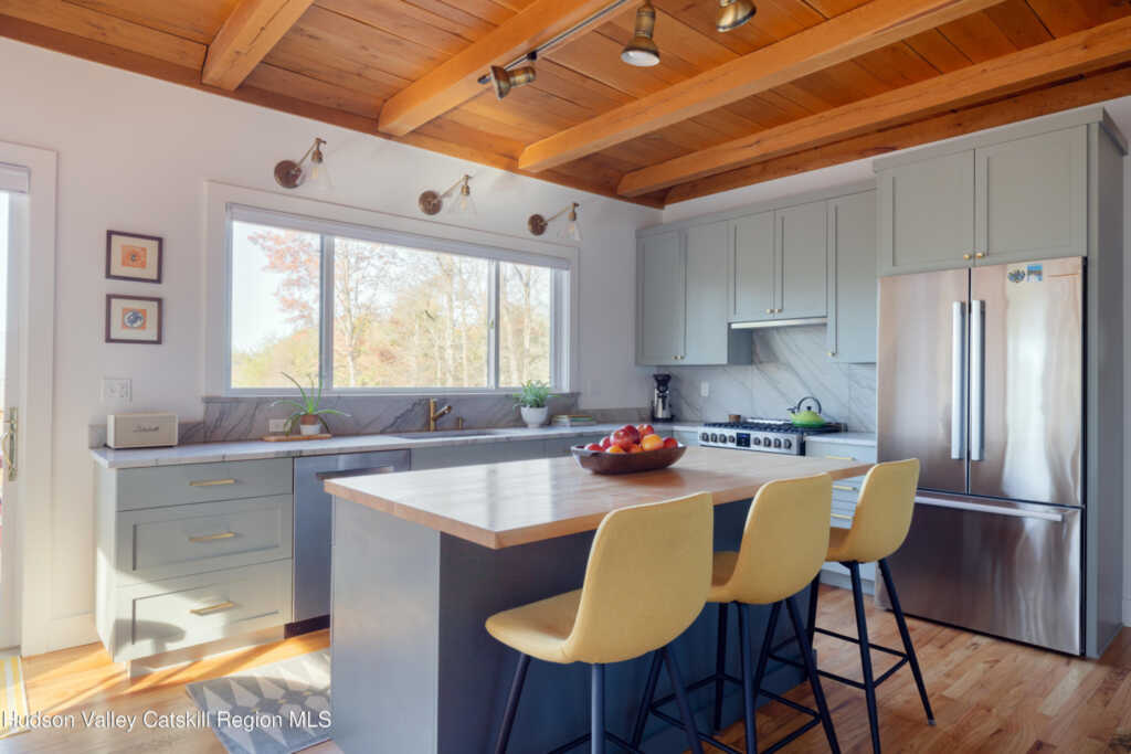 827 Ashokan Road, Kingston, NY 12401 - Photo 9 of 36