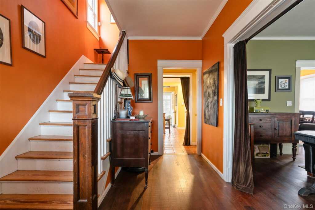 361 Albany Avenue, Kingston, NY 12401 - Photo 12 of 50