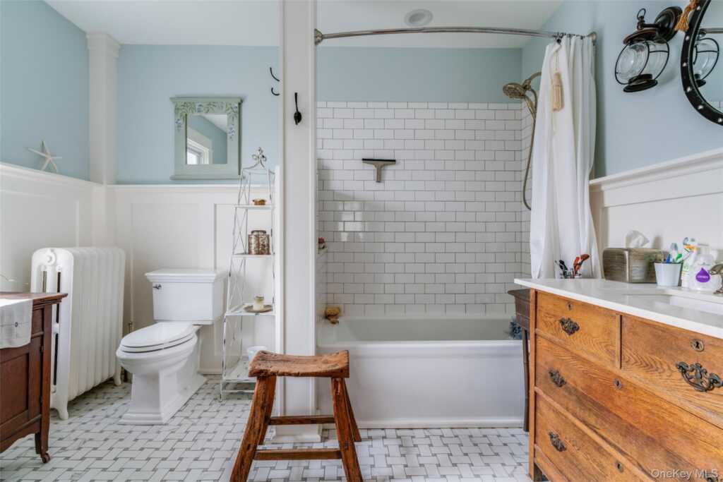 361 Albany Avenue, Kingston, NY 12401 - Photo 28 of 50