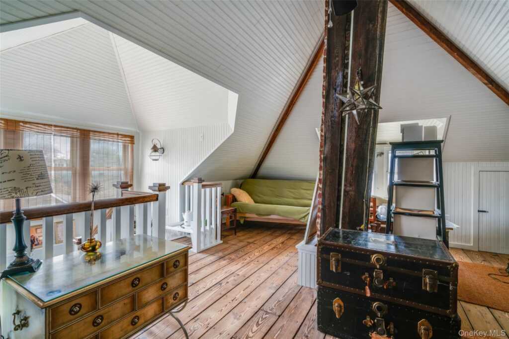 361 Albany Avenue, Kingston, NY 12401 - Photo 34 of 50