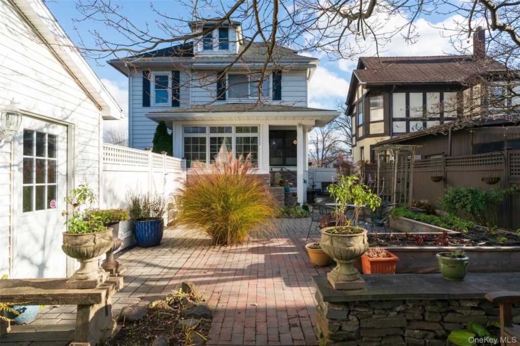 361 Albany Avenue, Kingston, NY 12401 - Photo 38 of 50