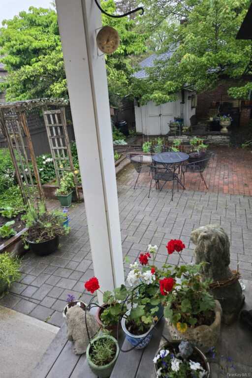 361 Albany Avenue, Kingston, NY 12401 - Photo 39 of 50