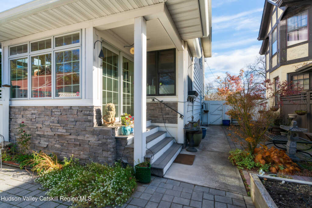 361 Albany Avenue, Kingston, NY 12401 - Photo 10 of 50