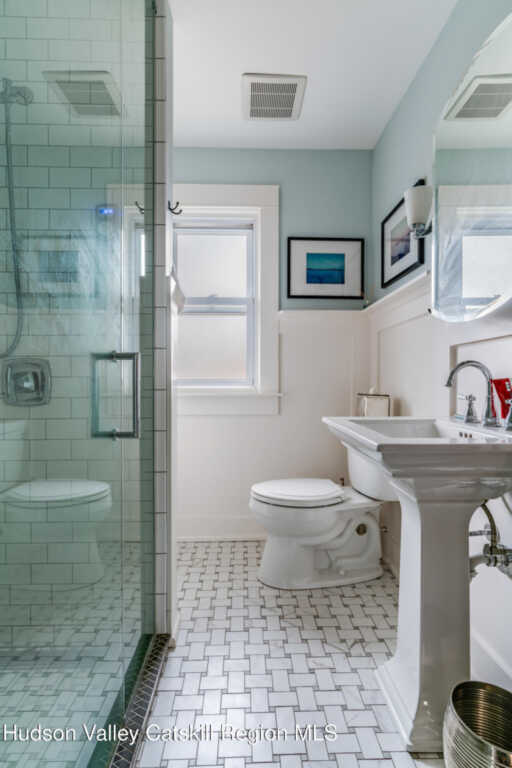 361 Albany Avenue, Kingston, NY 12401 - Photo 31 of 50