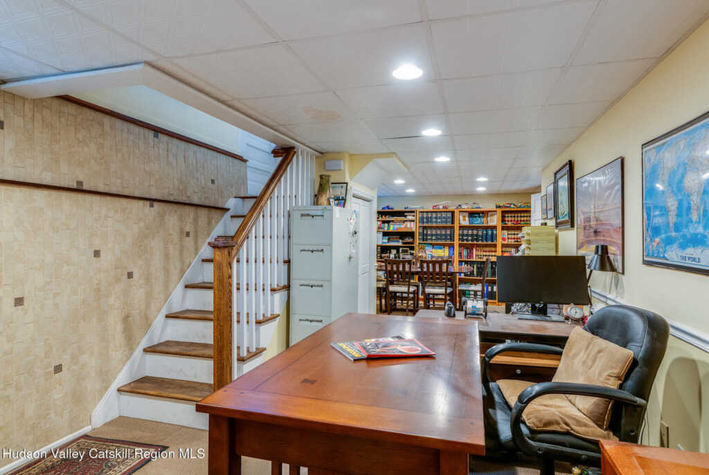 361 Albany Avenue, Kingston, NY 12401 - Photo 36 of 50