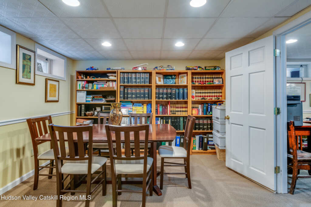 361 Albany Avenue, Kingston, NY 12401 - Photo 37 of 50