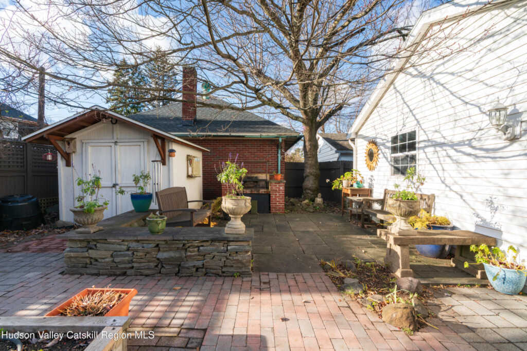 361 Albany Avenue, Kingston, NY 12401 - Photo 8 of 50