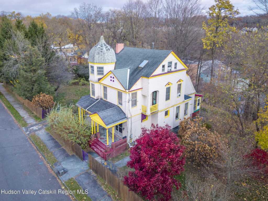 156 Hunter Street, Kingston, NY 12401 - Photo 2 of 50