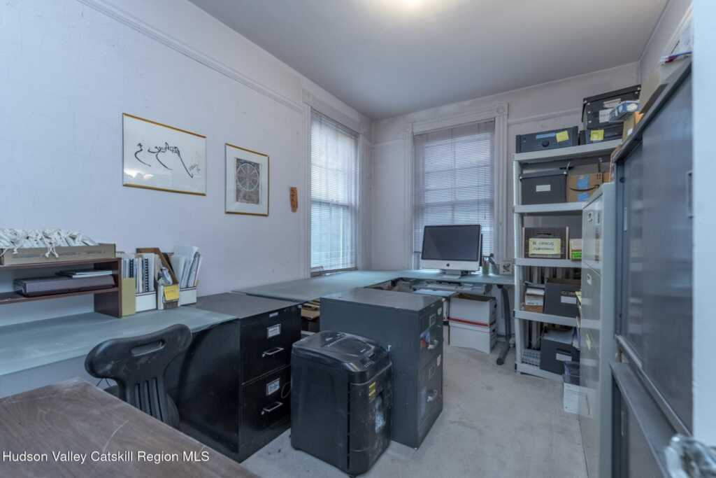 156 Hunter Street, Kingston, NY 12401 - Photo 33 of 50