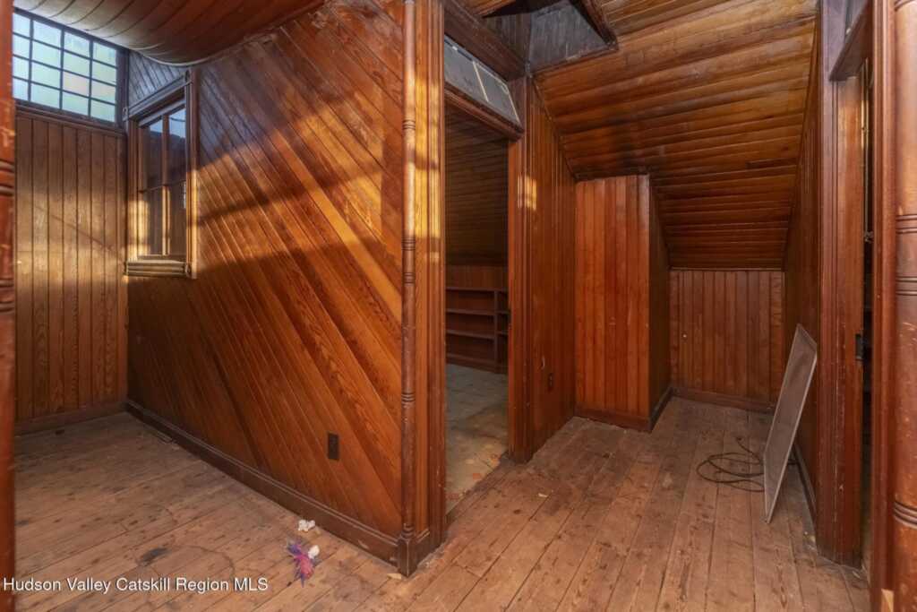 156 Hunter Street, Kingston, NY 12401 - Photo 49 of 50