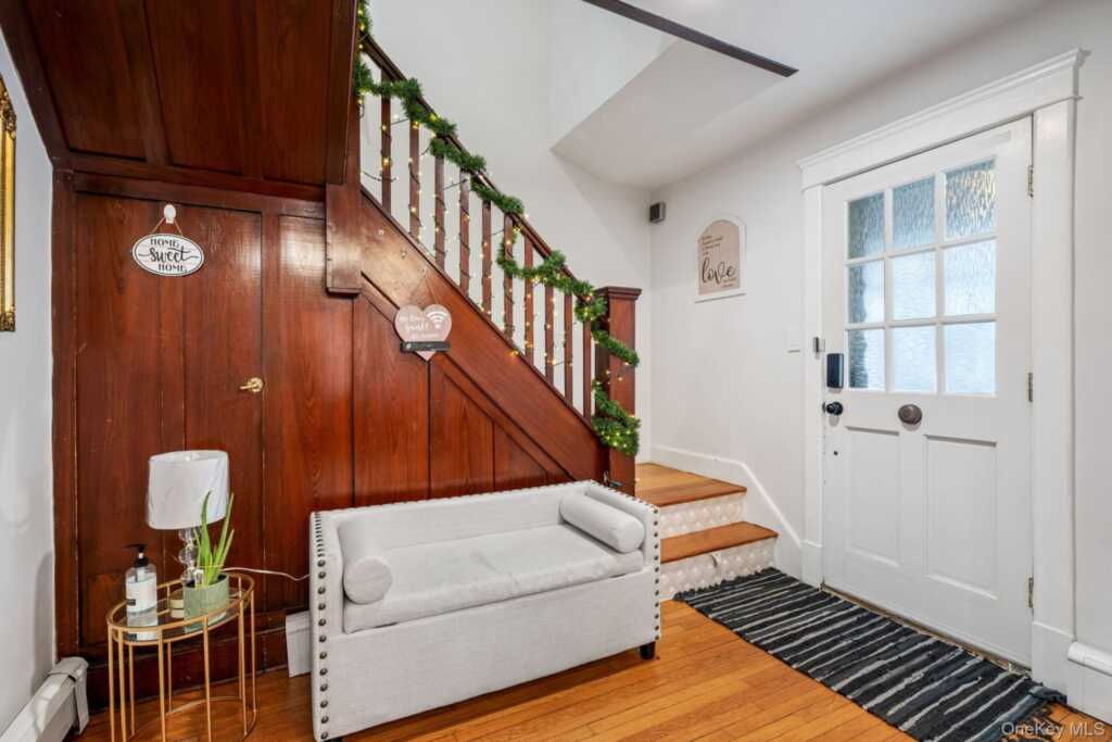 41 Chester Street, Kingston, NY 12401 - Photo 3 of 31