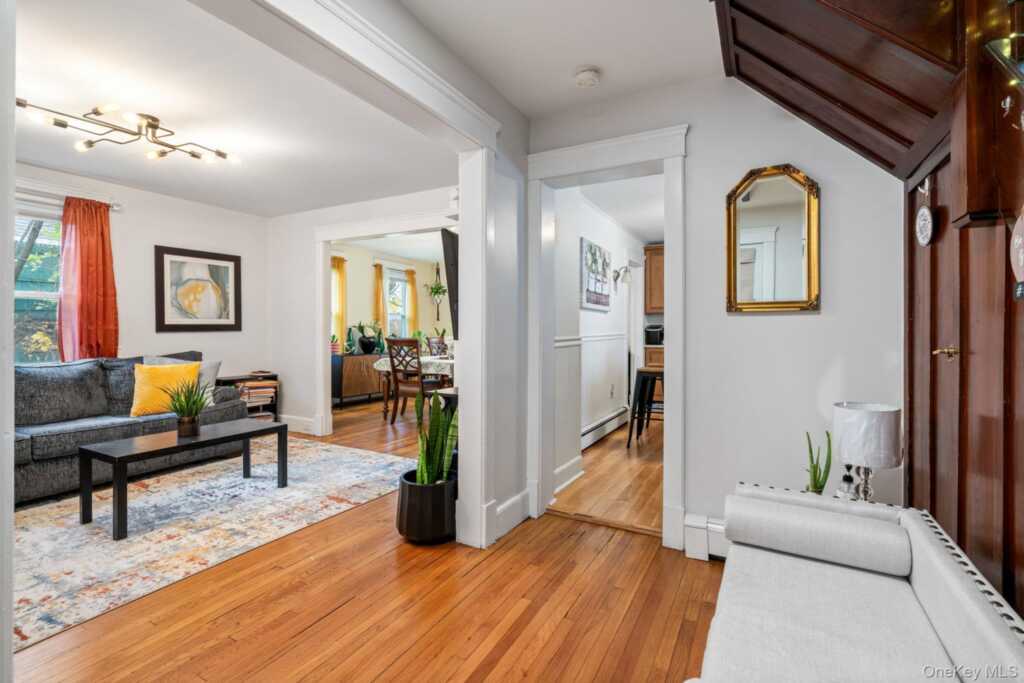 41 Chester Street, Kingston, NY 12401 - Photo 4 of 31