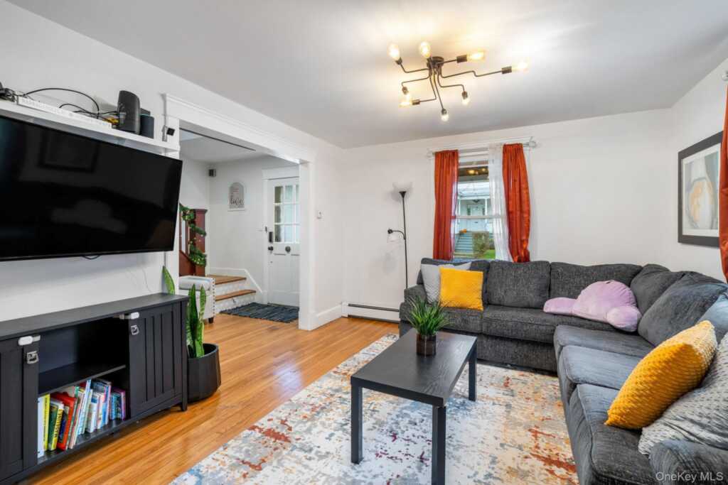 41 Chester Street, Kingston, NY 12401 - Photo 6 of 31