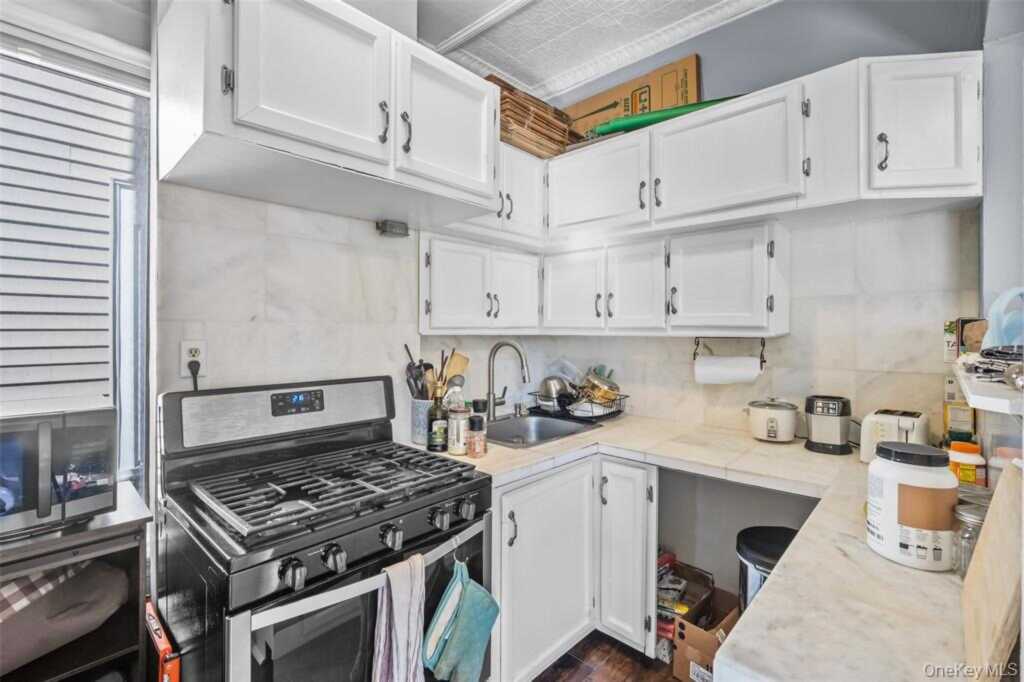 113 Hone Street, Kingston, NY 12401 - Photo 12 of 39