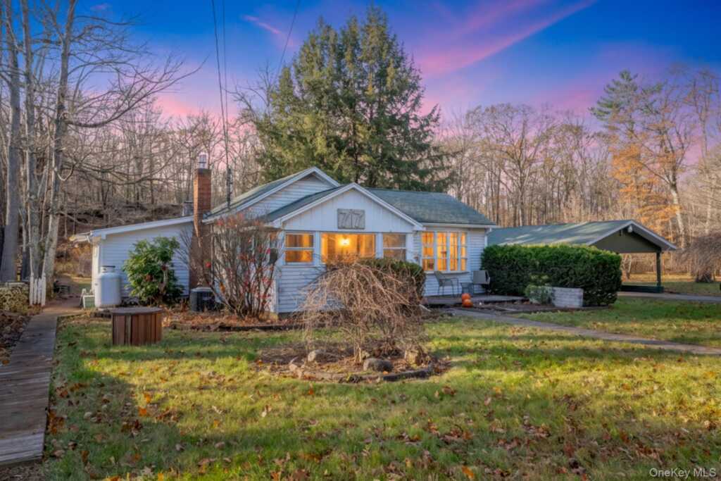 77 Pine Street, Hurley, NY 12491